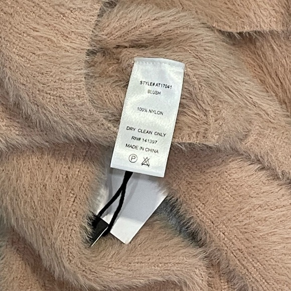 ASTR The Label Fuzzy Sweater Open Back Tie Waist Blush Pink Small - Picture 5 of 5